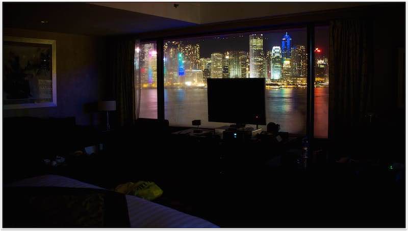Superior Junior Suite看出去的維多利亞港夜景