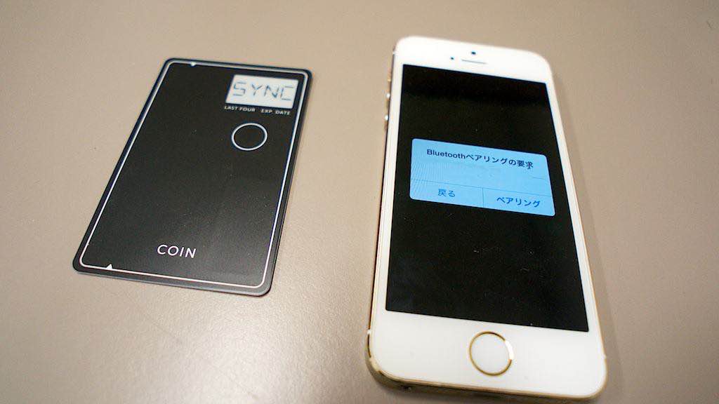 將 Coin 按數秒後會出現 SYNC ,就可以用藍牙和手機同步