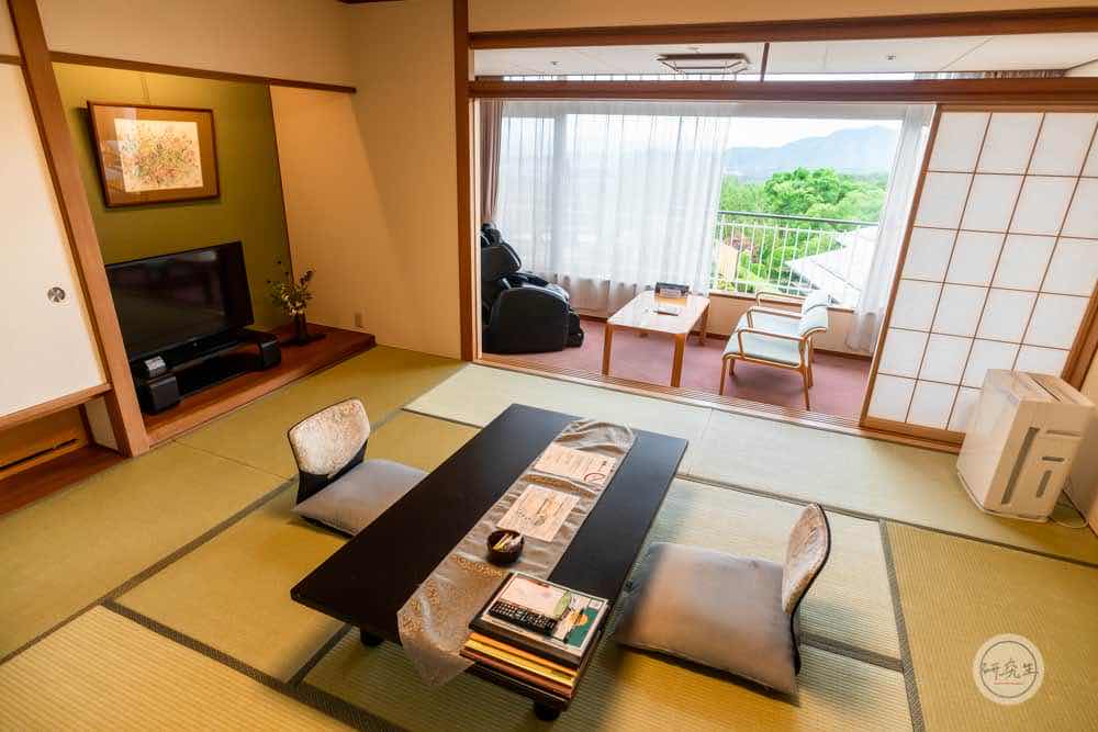 這次入住的北館西式房間 寬敞又有景色（有馬溫泉・兵衛向陽閣｜研究生）