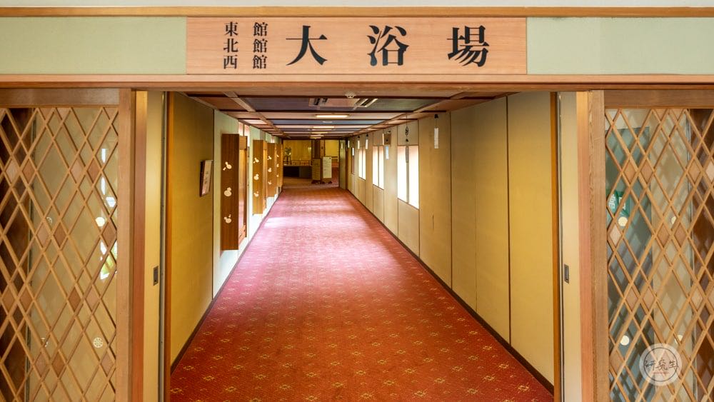 長廊連結各棟之間 不過大浴場全部都集中在一區（有馬溫泉・兵衛向陽閣｜研究生）