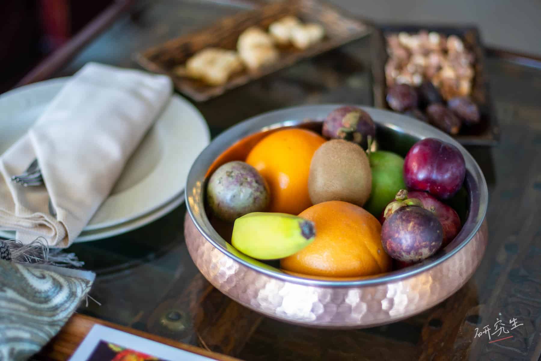 迎賓水果/ Al Maha 沙漠羚羊飯店|研究生的點數旅行筆記