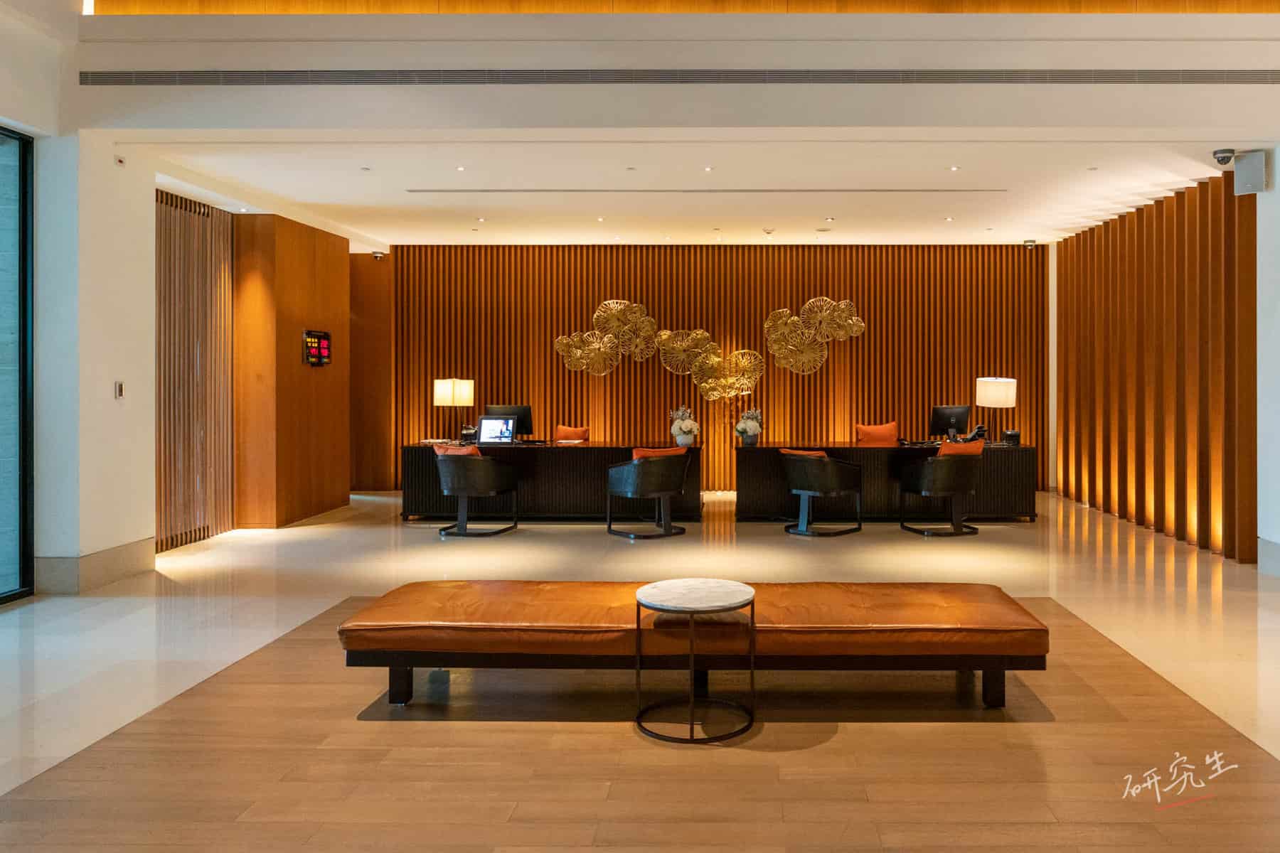 Check-in 櫃檯有種意外的典雅感|大溪威斯汀 (Westin Tashee)